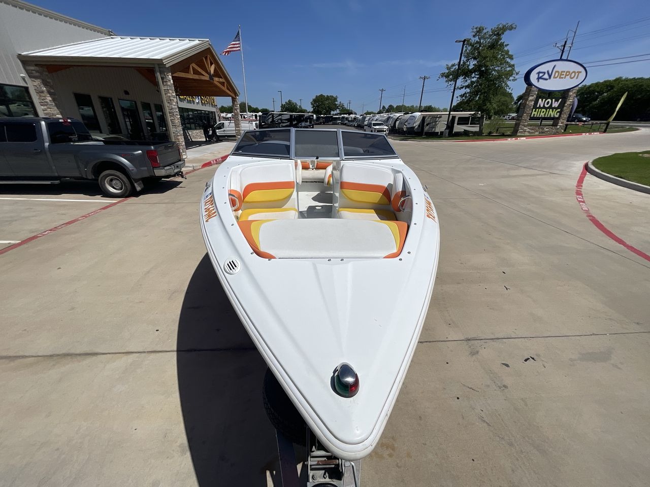 2007 ORANGE BAJA ISLANDER 202 (AGC47079A70) , located at 4319 N Main Street, Cleburne, TX, 76033, (817) 221-0660, 32.435829, -97.384178 - The 2007 Baja Islander 202 is an exciting boat that's great for people who want to have fun on the water. It is great for traveling, water sports, and fishing because it looks good and moves quickly. The Islander 202 is a small but useful 20 feet boat that is easy to move and tow, which makes it a g - Photo #2